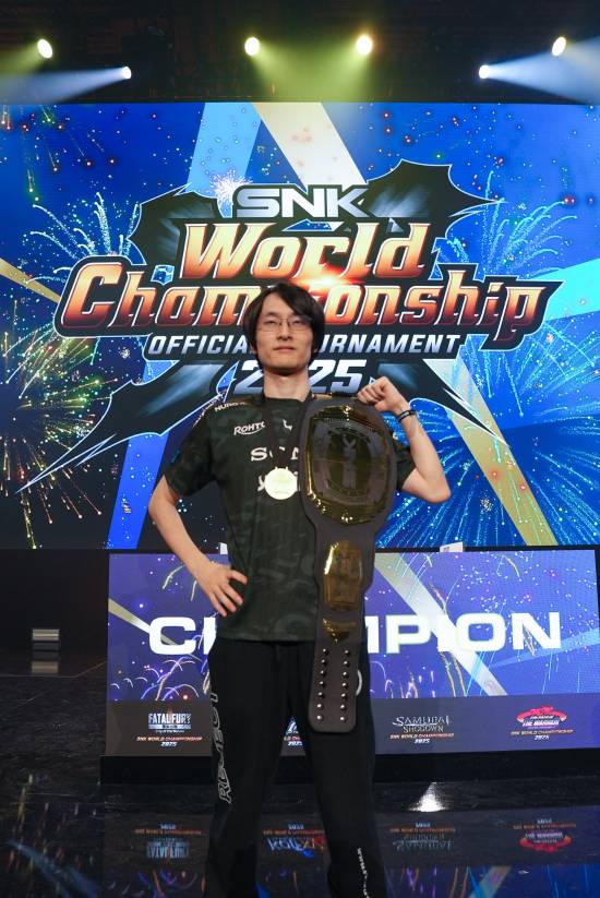 赢翻网 小孩曾卓君获SNK SWC双项目佳绩：《拳皇15》亚军